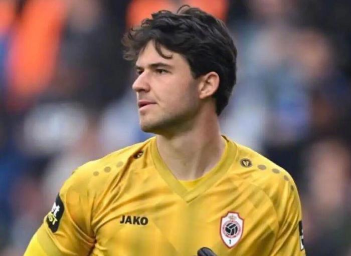 开云APP-曼城转向安特卫普门将拉门斯，因多纳鲁马要价过高