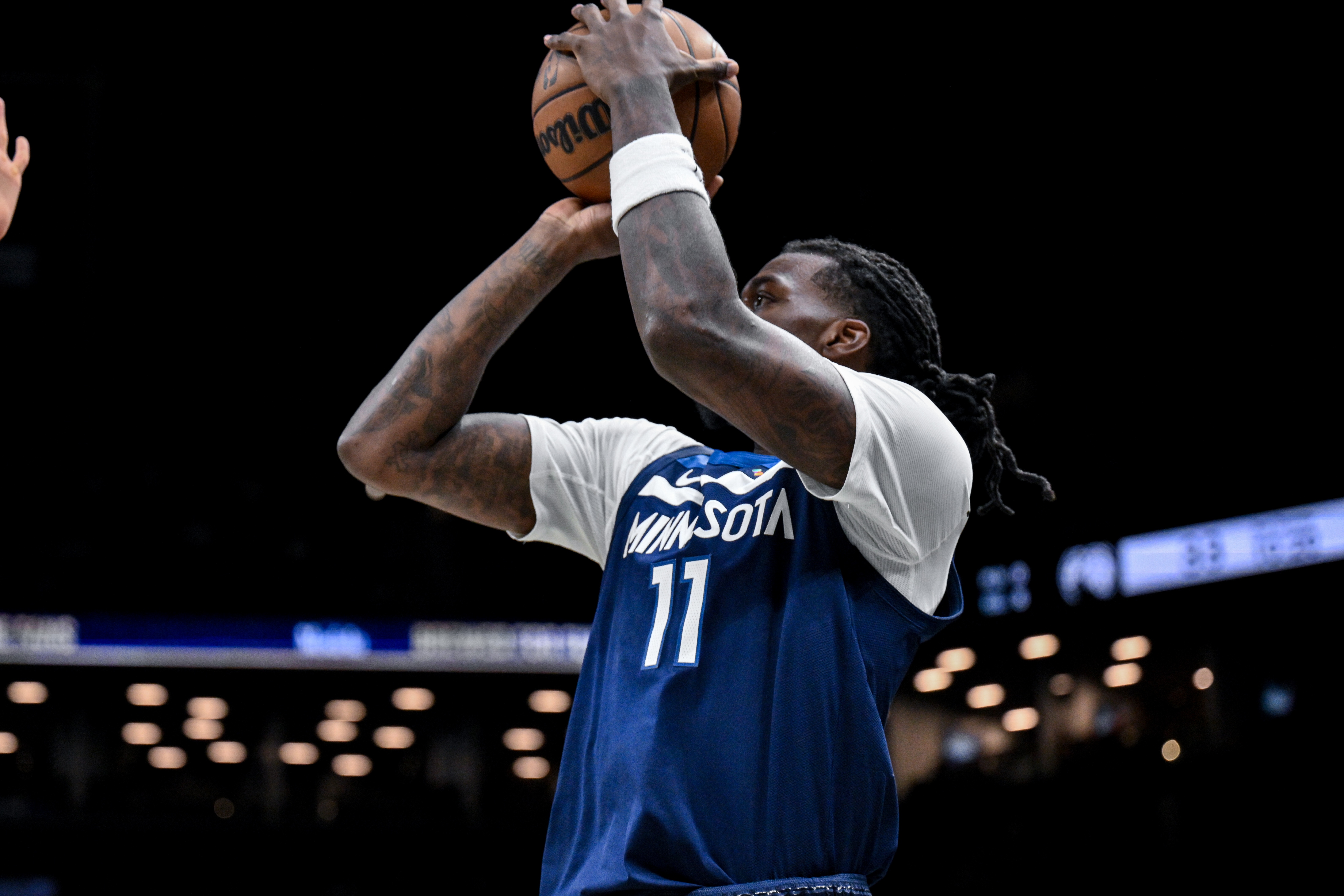 开云体育下载-这场挺准！纳兹·里德替补24分钟 10中7&amp;三分5中3拿到17分2断